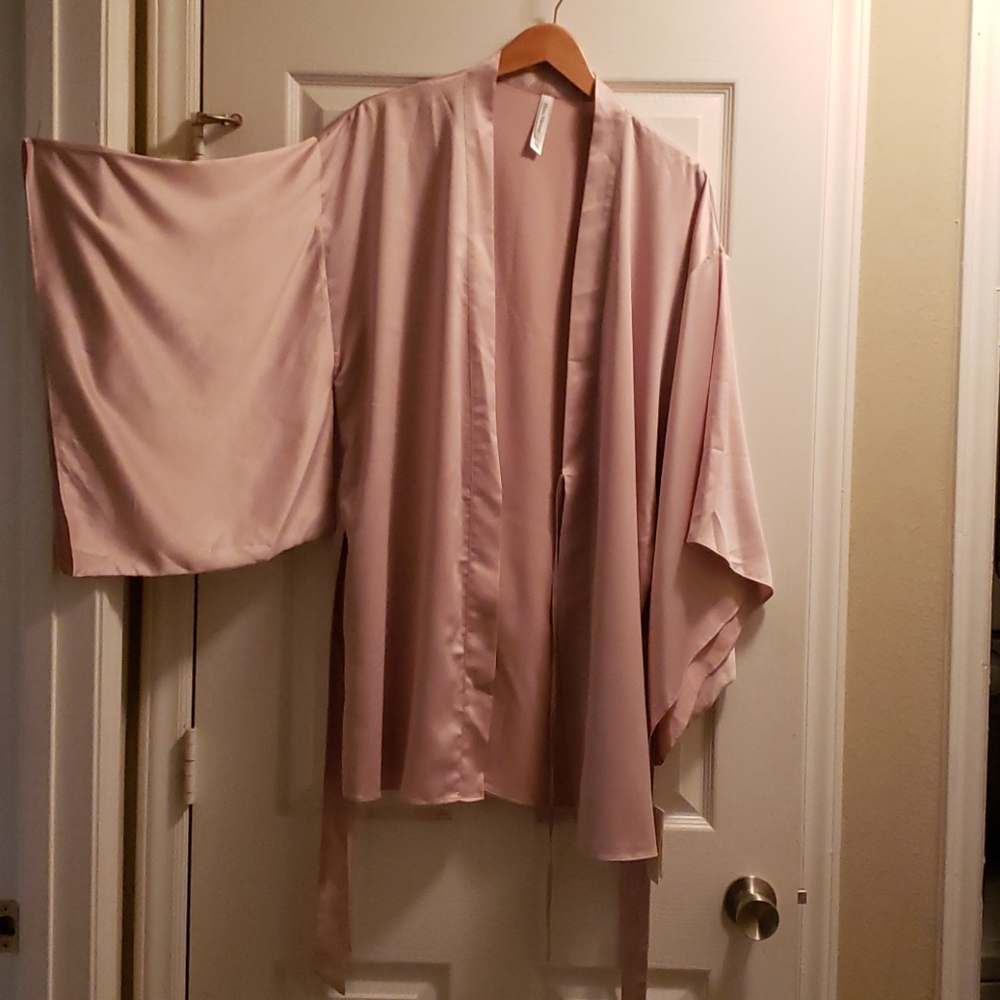 💕Flora Nikrooz KIMONO ROBE💕